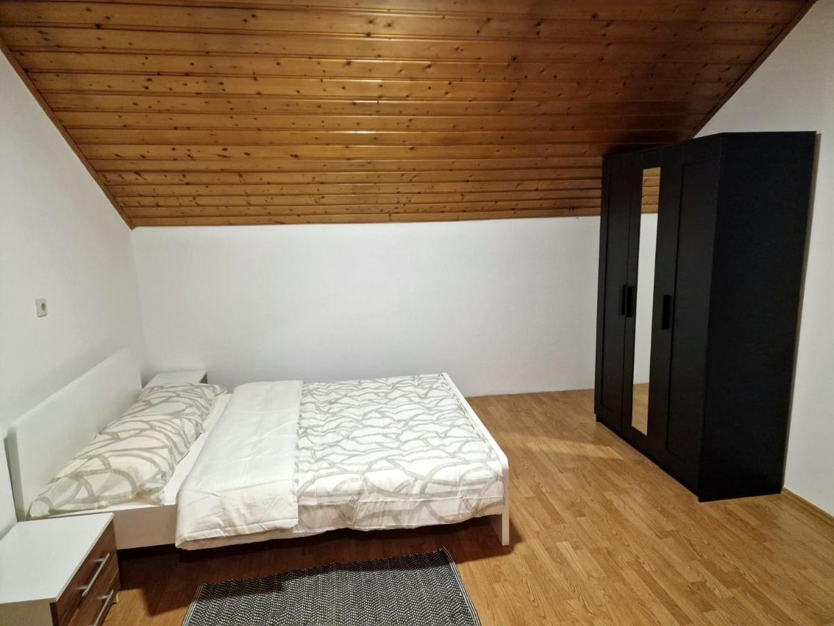 Kiki Privatne Sobe, Zagreb Airport Apartment Velika Gorica Ngoại thất bức ảnh