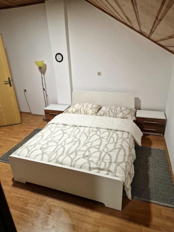 Kiki Privatne Sobe, Zagreb Airport Apartment Velika Gorica Ngoại thất bức ảnh